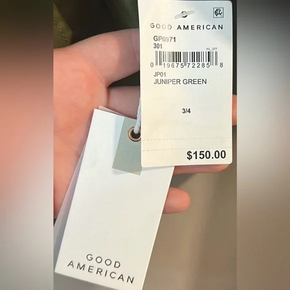 Good American Juniper Green Oversized
Bomber Jacket 3|4 - Picture 11 of 13